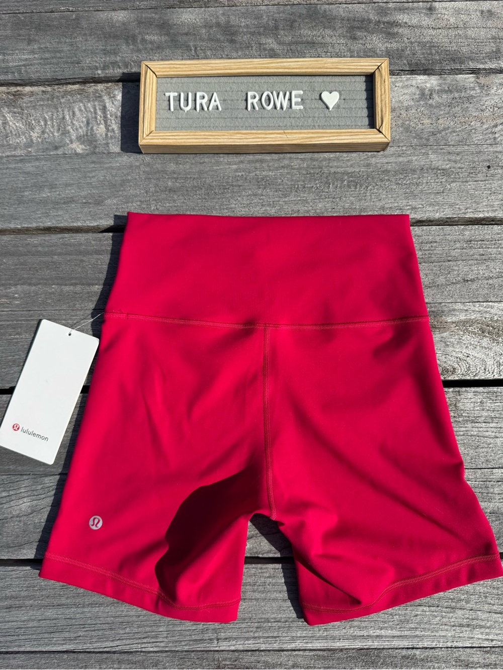Lululemon Wunder Train No Line High-Rise Short 6" Mulberry Spark SIZE 6 NWT ๐ - Picture 4 of 8